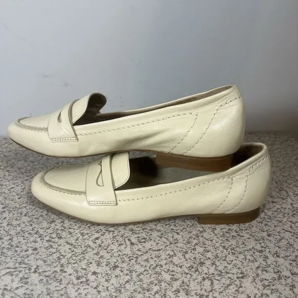 Coach And Four Dana Loafers Cream Leather Upper Slip-On Style Size 8 Italian - Picture 7 of 10